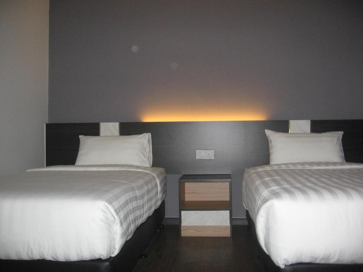 707 Hotel Melaka ภายนอก รูปภาพ