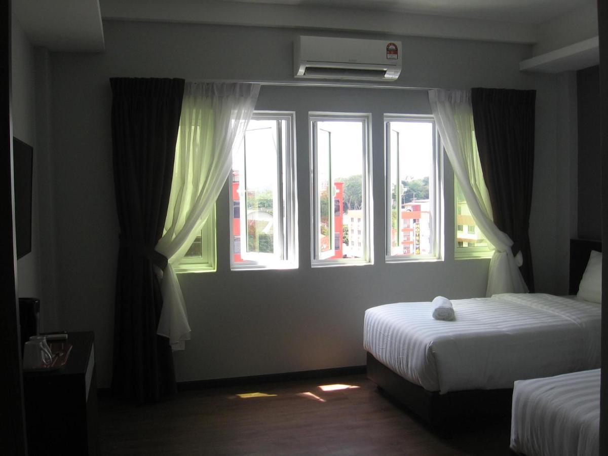 707 Hotel Melaka ภายนอก รูปภาพ